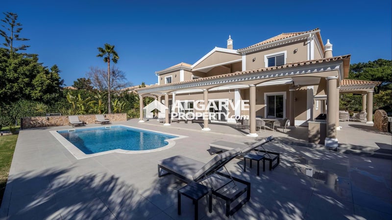 Villa in Quarteira - view 1