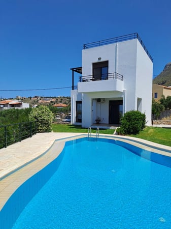 Villa in Kokkinon Khorion - view 1