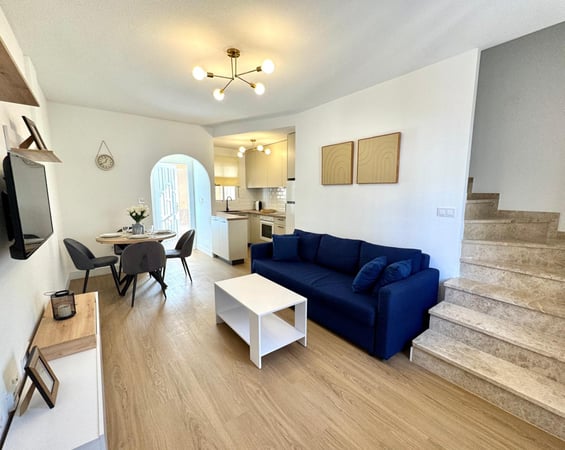 House in Villamartin - view 1