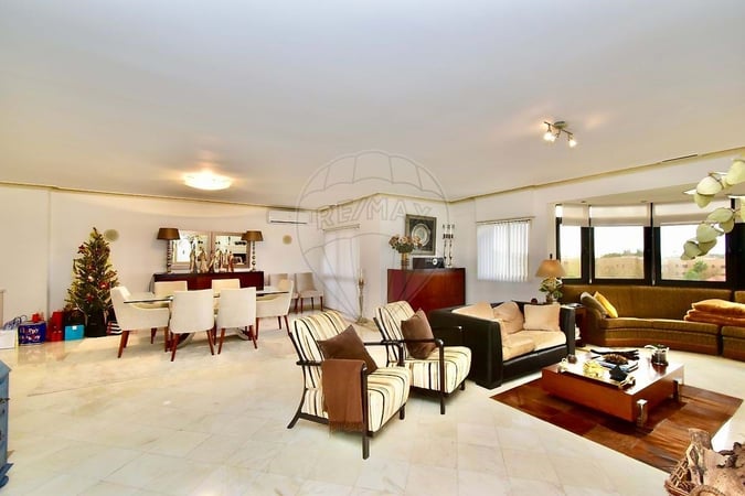 Apartment in Amadora - view 1