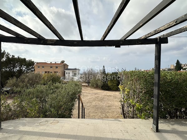 House in Pegeia - view 1