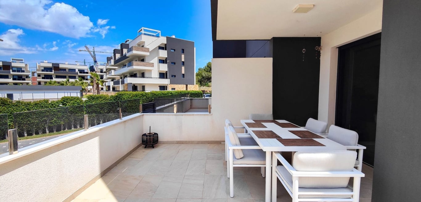 Apartment in Urbanizacion los Balcones - Image 2