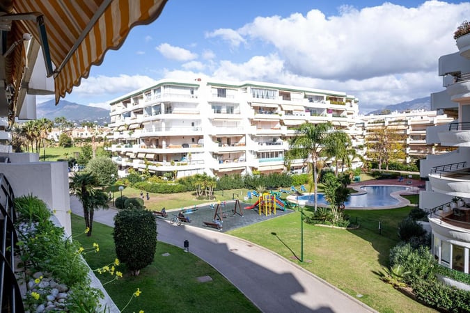 Apartment in Guadalmina - view 1