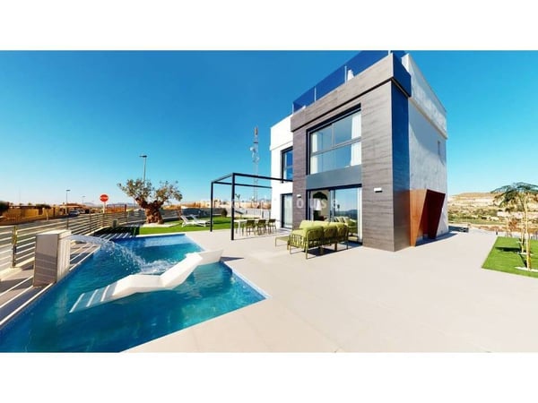 Villa in Mutxamel - view 1