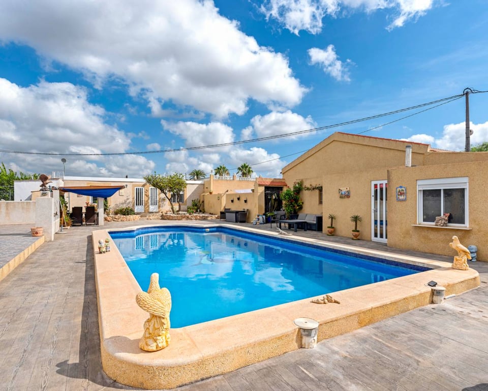 House in Los Montesinos - Image 2