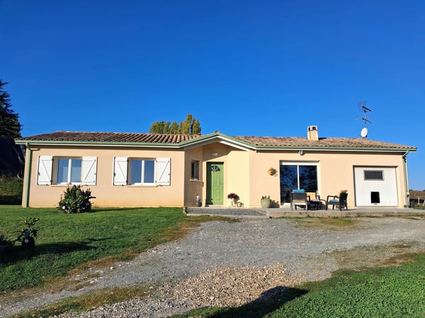 House in Monsegur - view 1