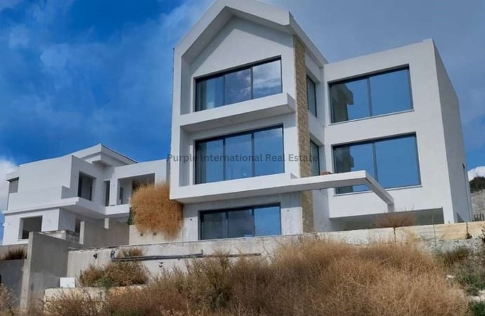 House in Tala - view 1