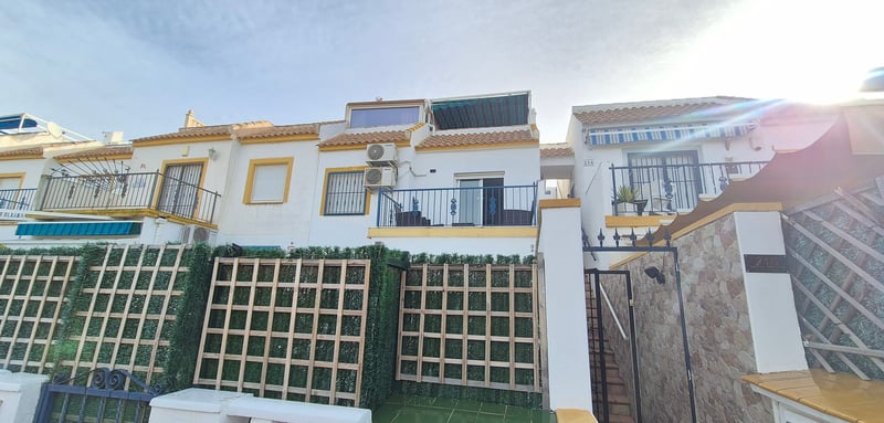 Apartment in Urbanizacion los Balcones - view 1