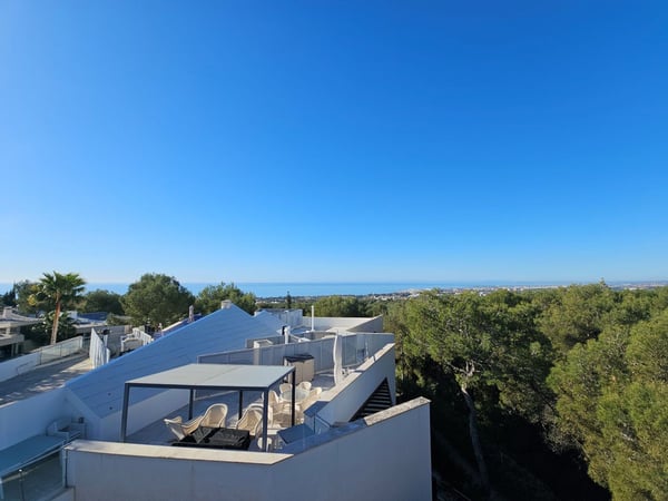Villa in Marbella - view 1