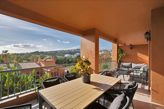 Apartment in La Atalaya - view 1