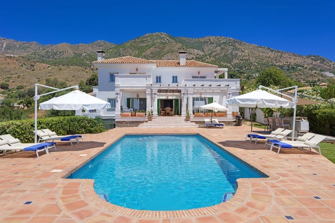 Villa in Mijas Costa - view 1