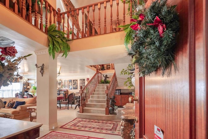 House in Estepona - view 1