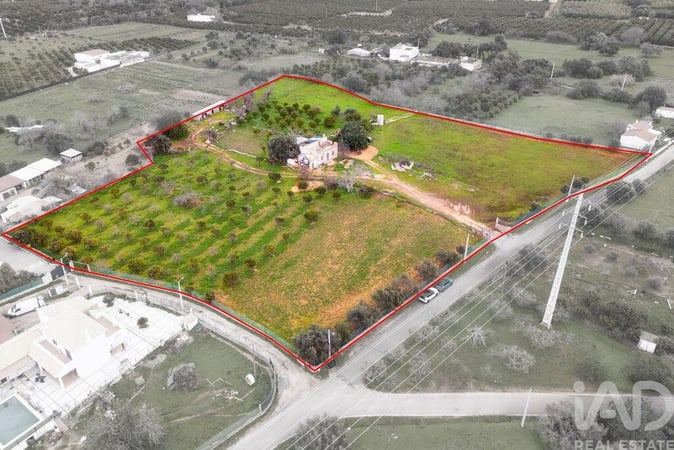 House in Estoi - view 1