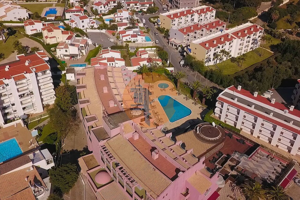 Apartment in Albufeira - Image 2