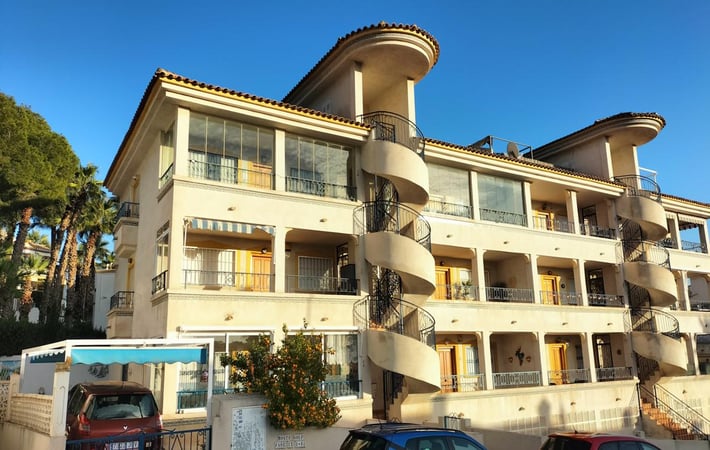 Apartment in Villamartin - view 1