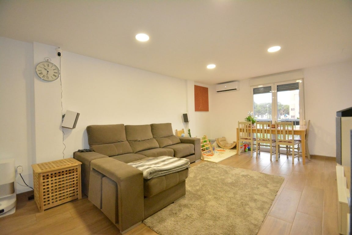 Apartment in Guardamar del Segura - Image 2