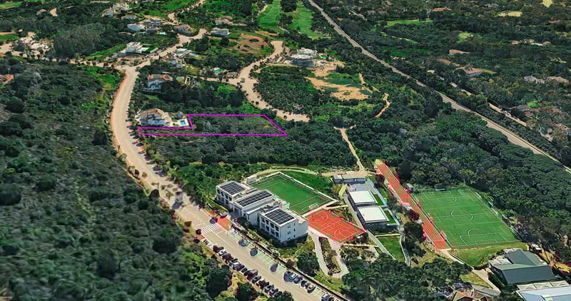 Land in Sotogrande - view 1