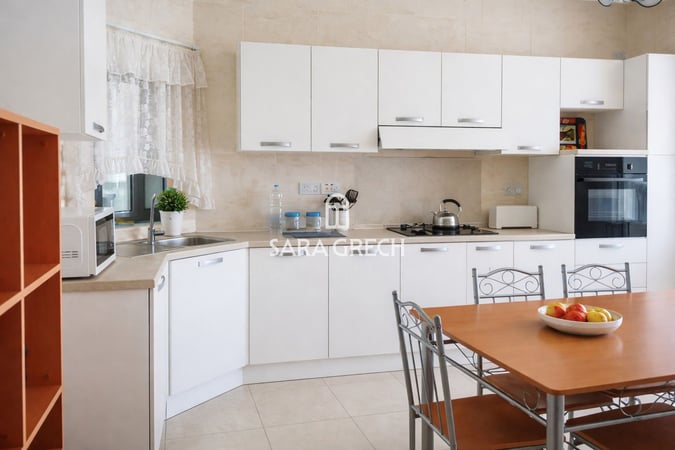 Penthouse in In-Nadur - view 1