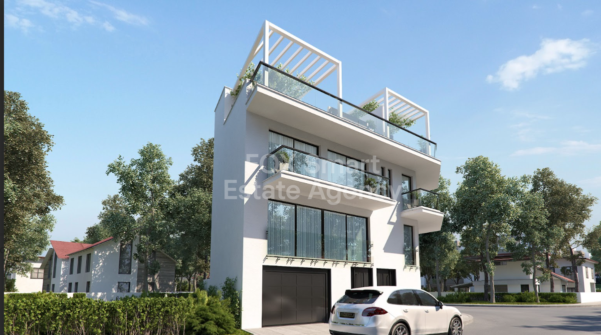 House in Larnaca Marina - Image 2