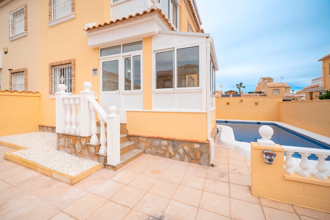 House in Ciudad Quesada - Image 3