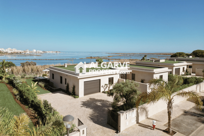 Villa in Faro - view 1