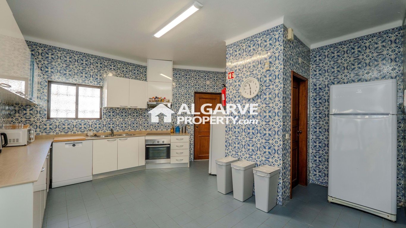 Villa in Quarteira - Image 3
