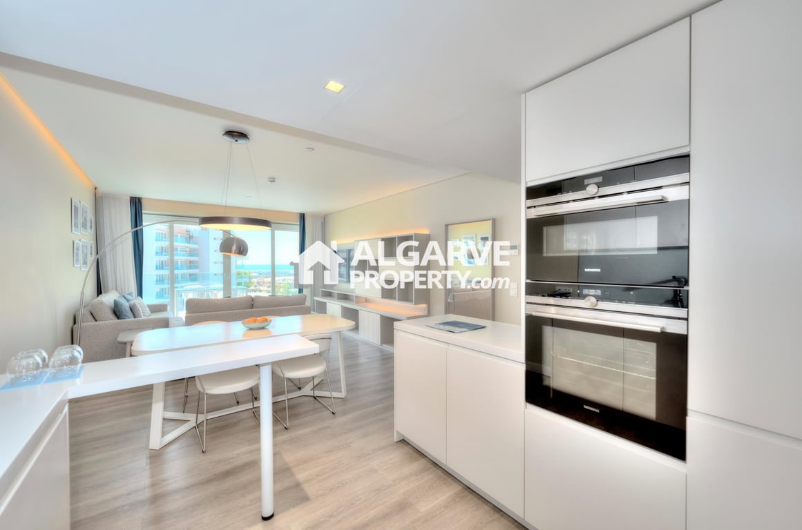 Apartment in Quarteira - Image 3