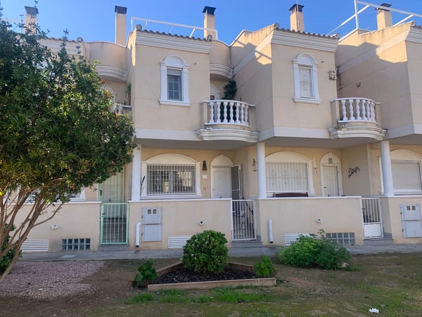 House in Heredades - view 1