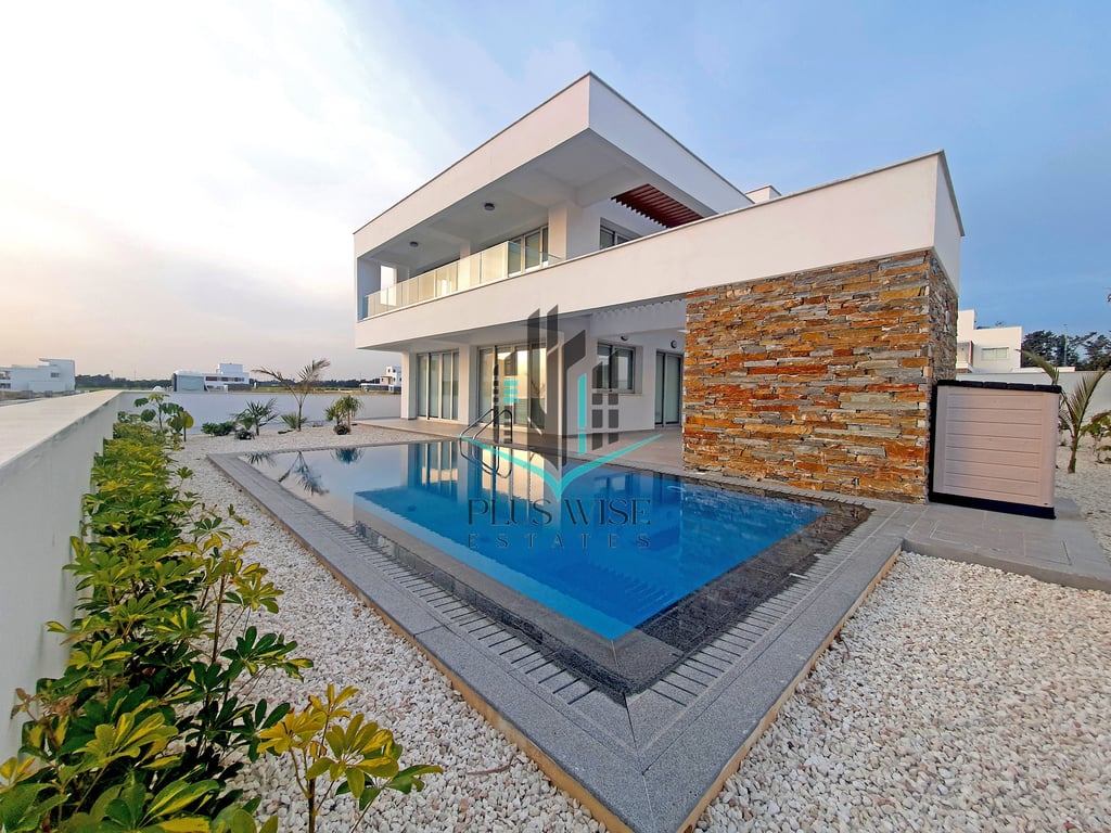 Villa in Yeroskipou - Image 3