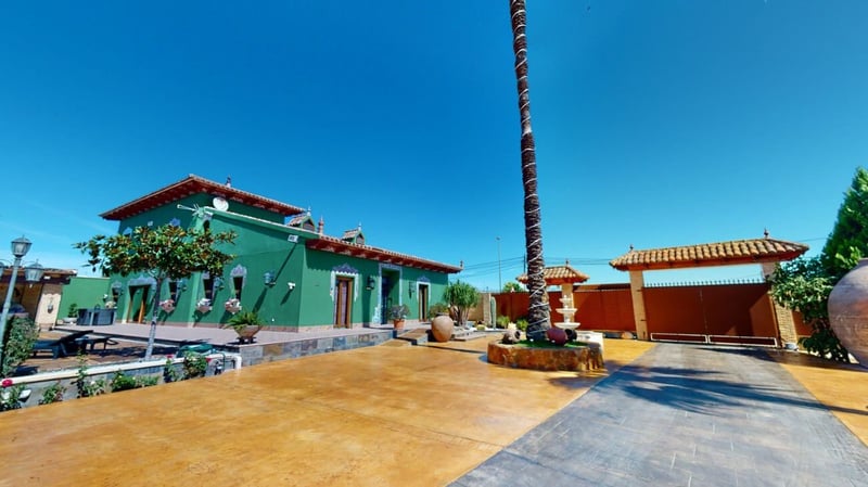 Villa in El Camino de Catral - view 1