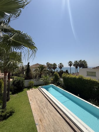 Villa in Artola - view 1