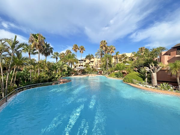 Apartment in Nueva Andalucia - view 1