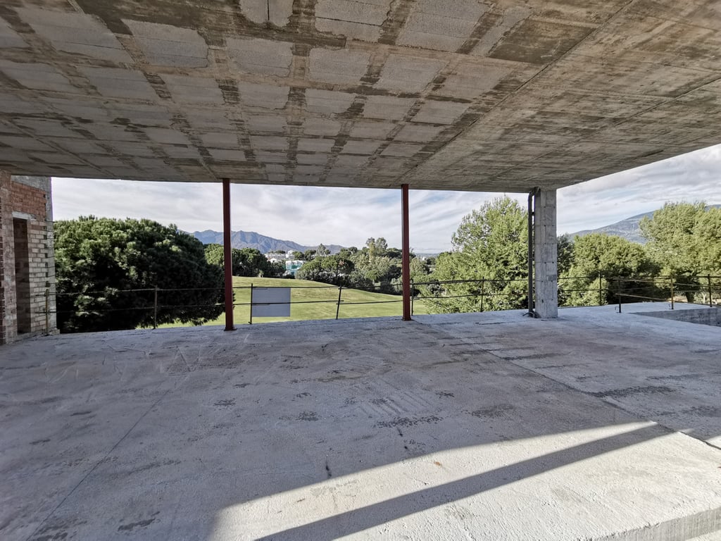 Villa in Mijas Costa - Image 2