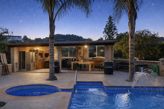 Villa in Coin - view 1