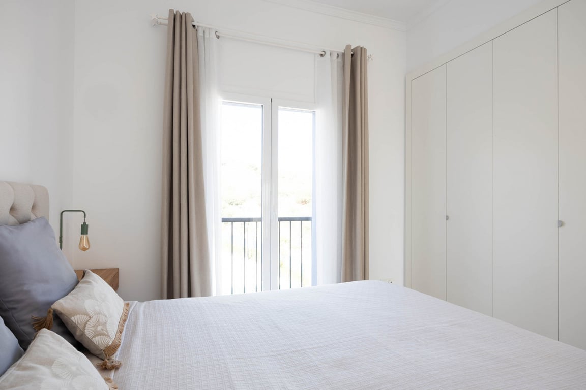 Penthouse in El Paraiso - Image 2