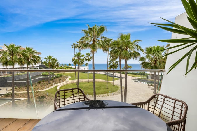 Apartment in Estepona - view 1