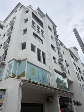 Apartment in Puerto Banus - view 1