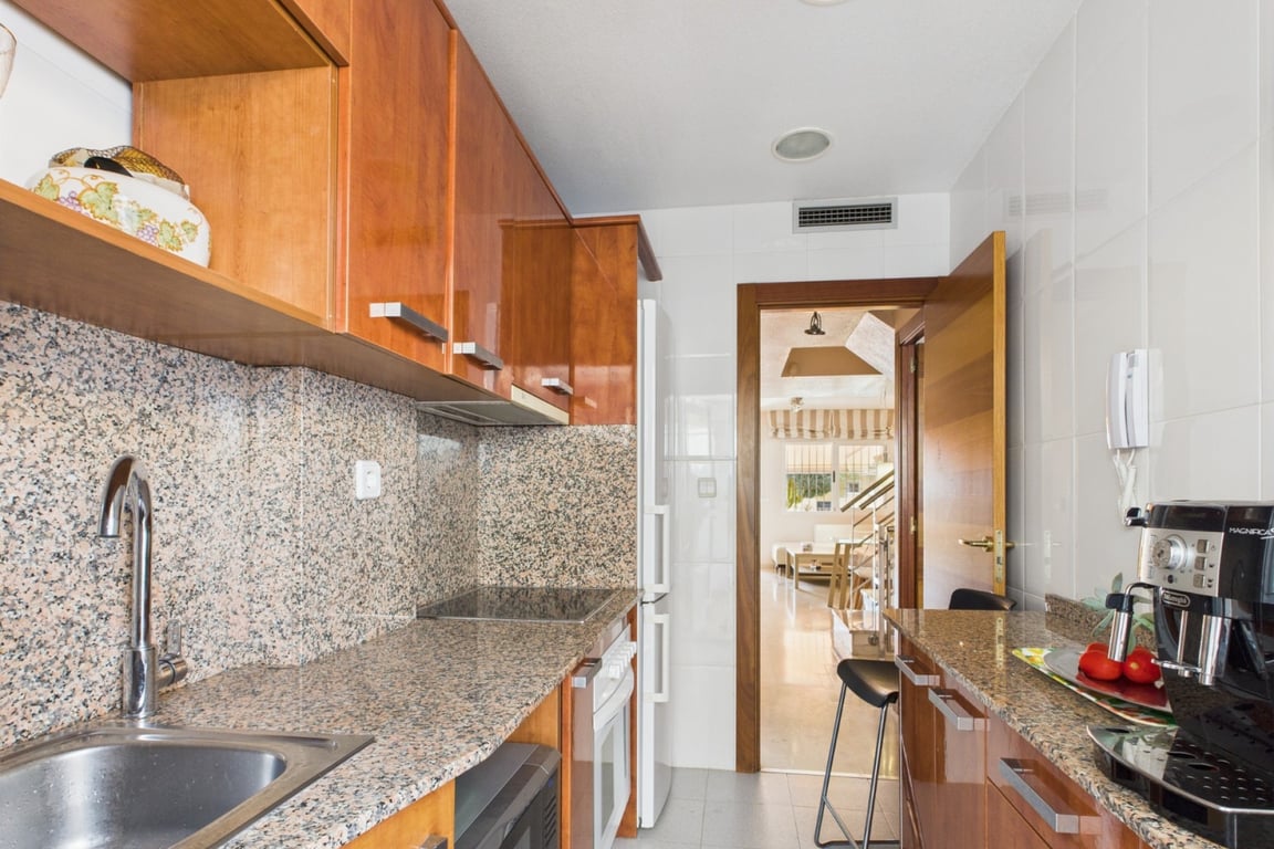 House in Los Alcazares - Image 3