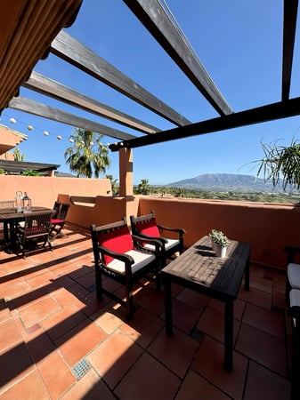 Apartment in Ojen - view 1