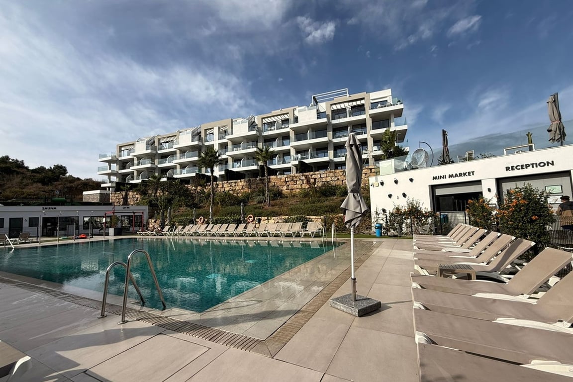 Apartment in Mijas - Image 2