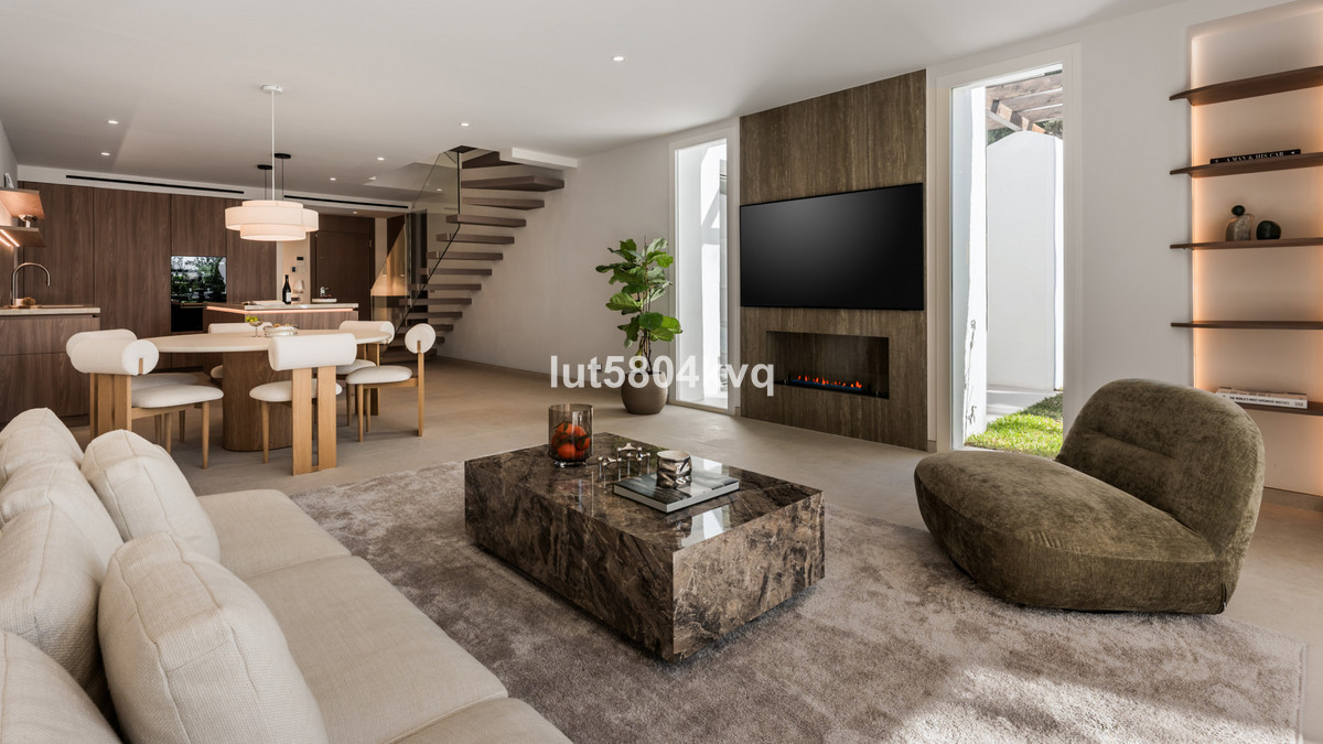 Villa in Nueva Andalucia - Image 3