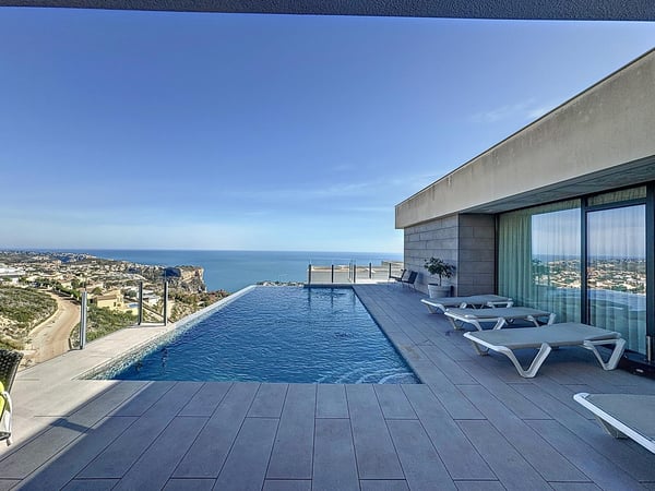 Villa in Benitachell - view 1