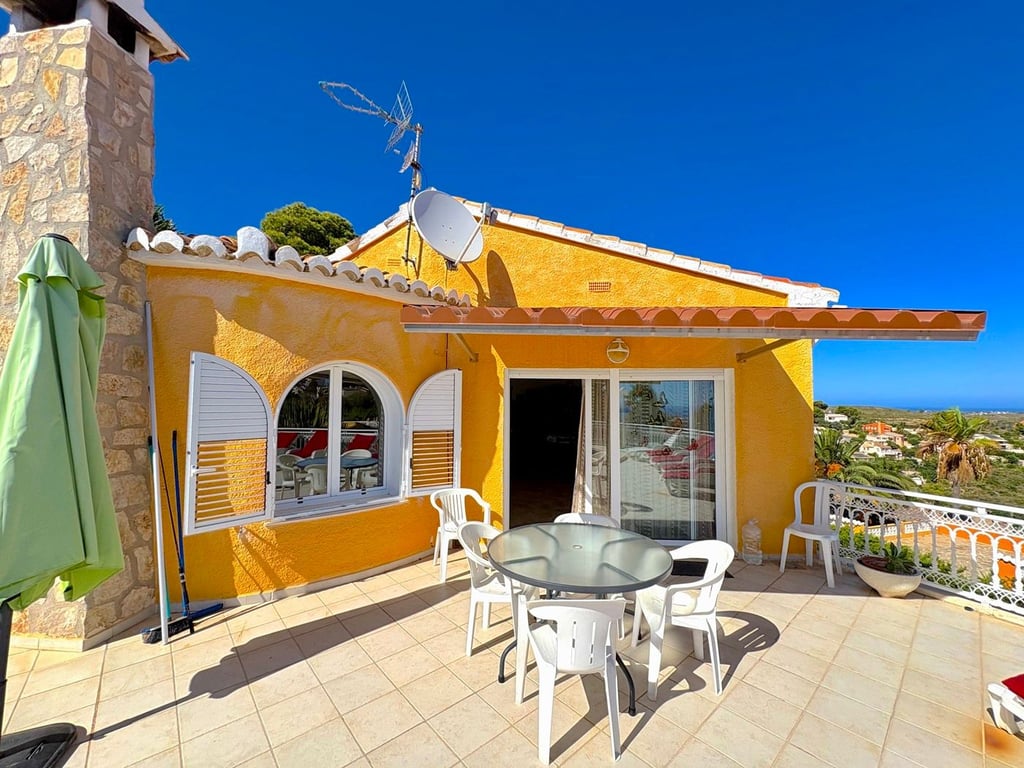 Villa in Benitachell - Image 2