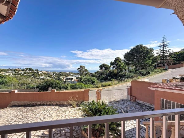 Villa in Benitachell - view 1