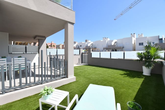 Apartment in San Miguel de Salinas - view 1