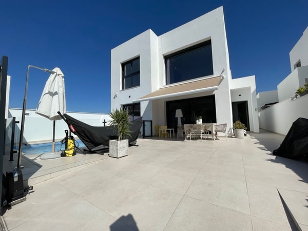 House in Formentera de Segura - view 1