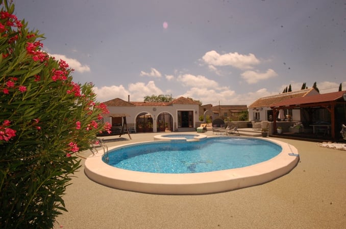 House in Jacarilla - view 1