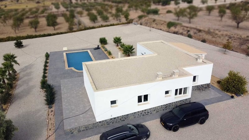 House in Macisvenda - view 1