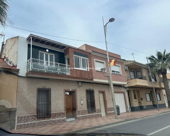 Apartment in Jacarilla - view 1