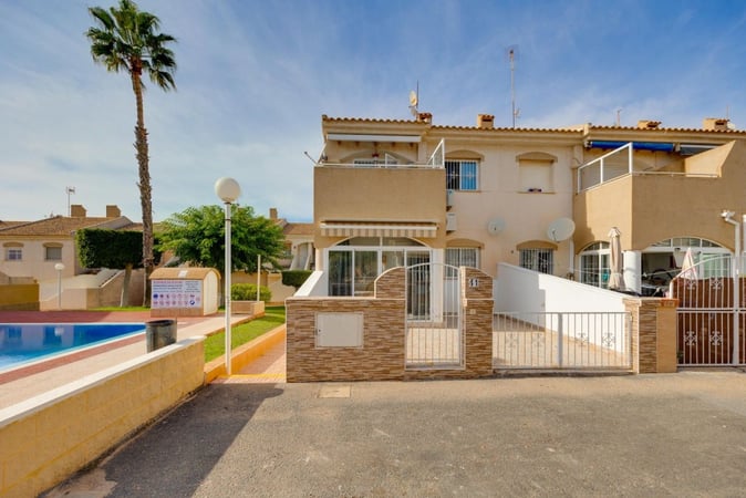 House in Torrevieja - view 1
